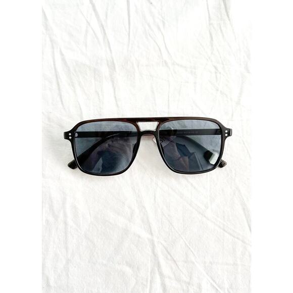 NEW VZN Frames St Barts | Hogany Square Aviator Sunglasses main image 5